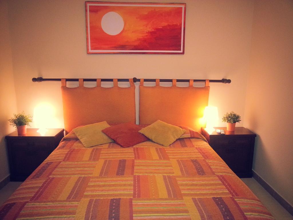 B&B Sunflower Катания Стая снимка